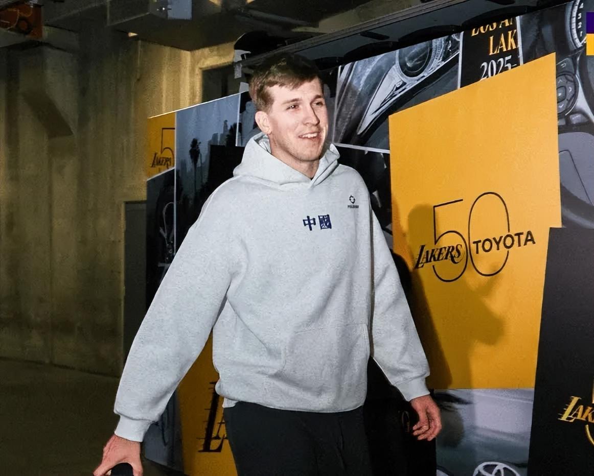 io, 现哑火 io, 现哑火